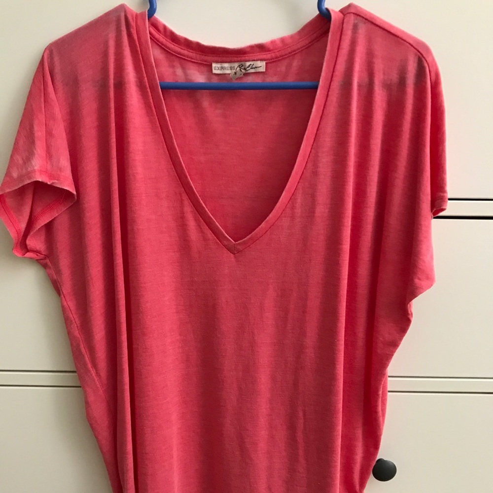 Express T-shirt